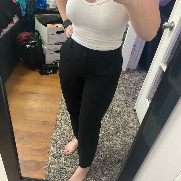 Columnist Black Pant - Picture 2 of 5